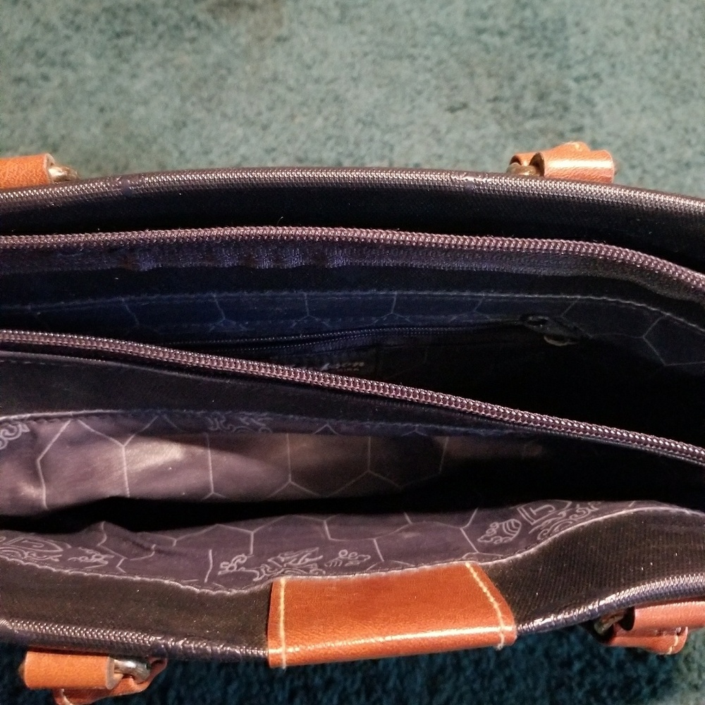 Jackson purse - Picture 3 of 3